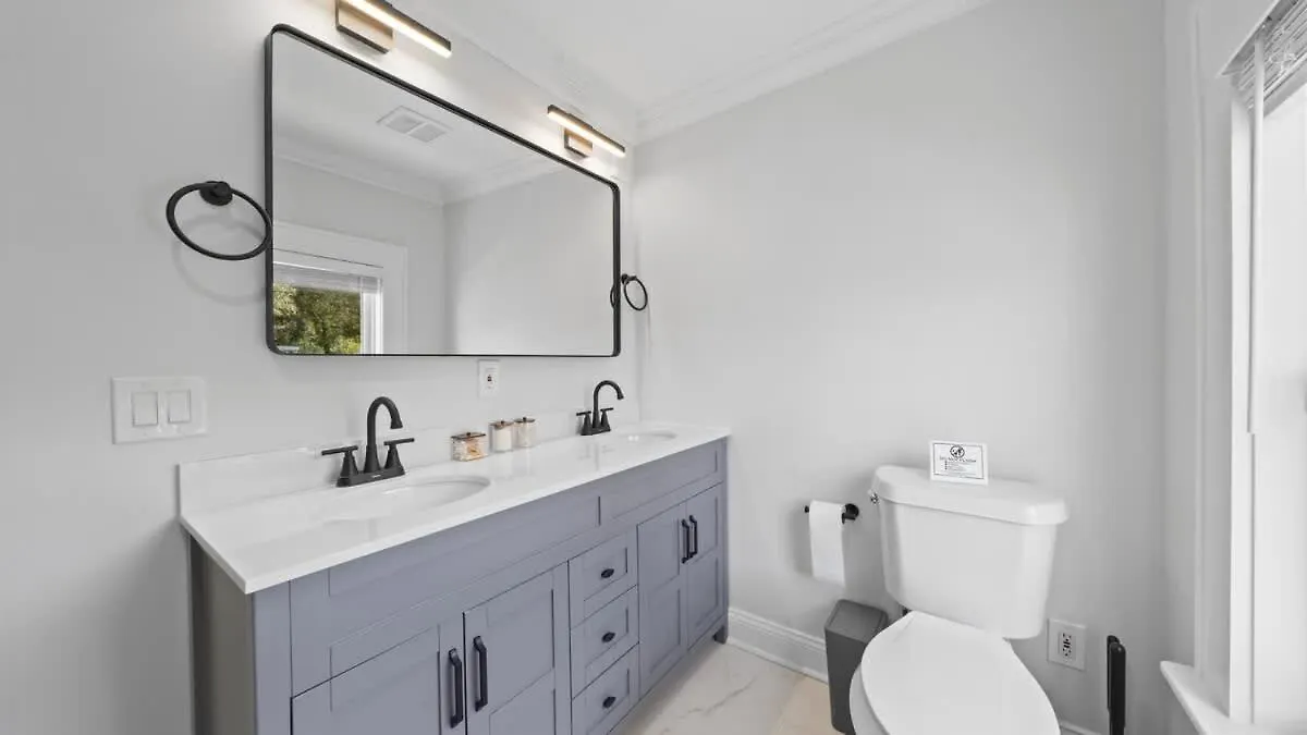 Сasa de vacaciones Spacious Modern Farmhouse W/ Private Patio & Bbq! Tampa